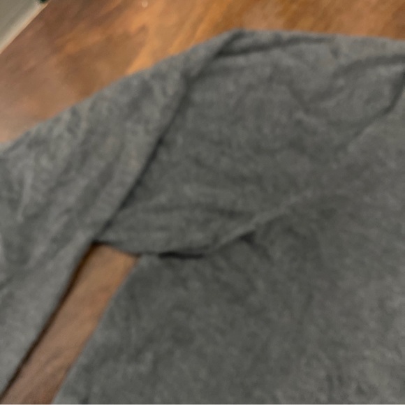 Tommy Hilfiger Sz L Mens Knit Sweater Grey Logo V-Neck Pullover Jumper - Picture 5 of 14